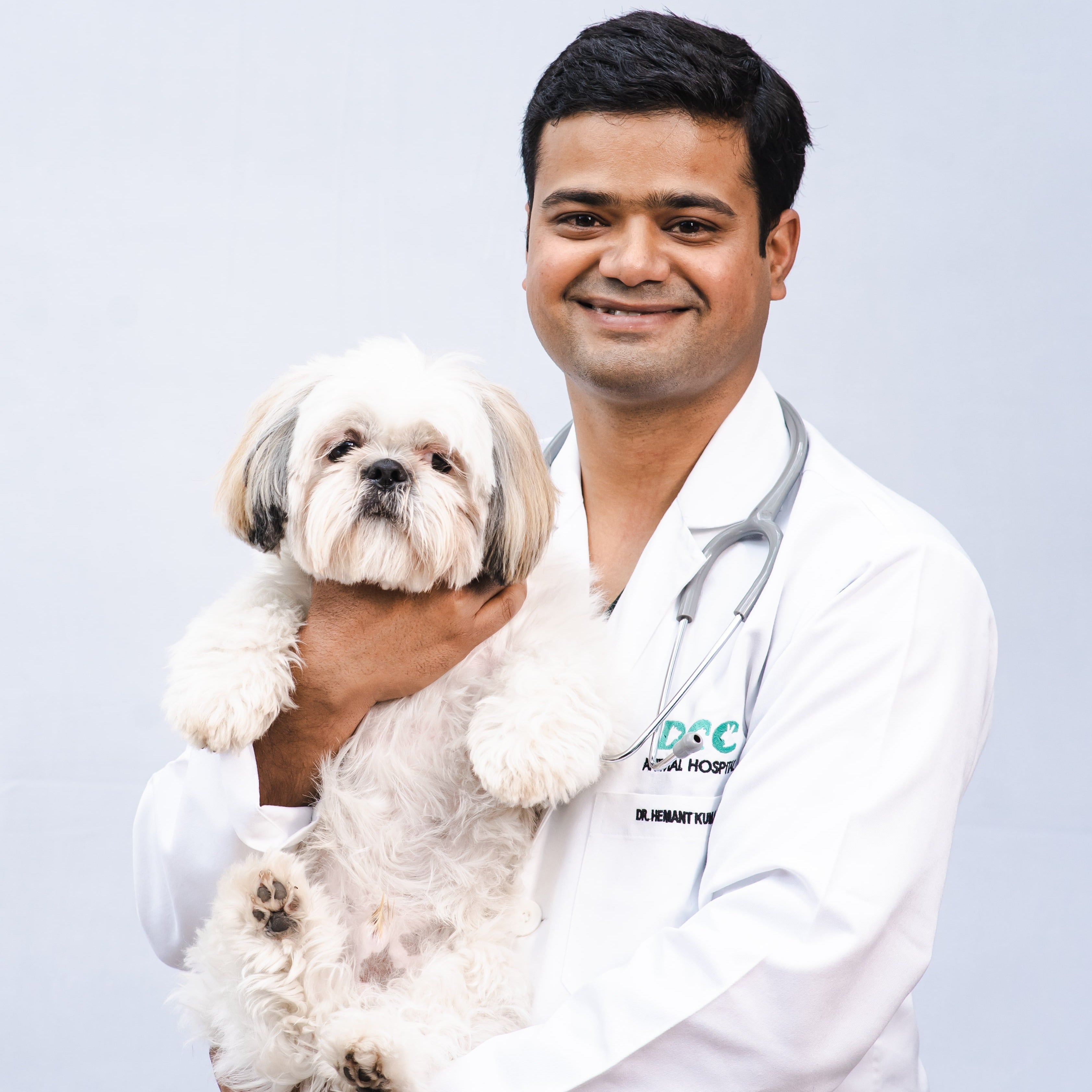Dr. Hemant Kuma, DMV USA.